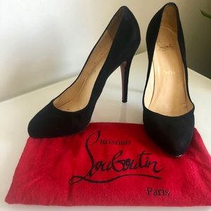Christian Louboutin Suede Heels size 10/40